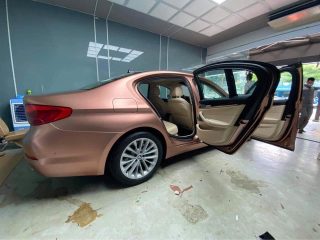 Dán Đổi Màu Xe BMW 520i Màu Đồng