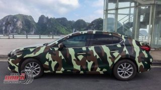 Dán Đổi Màu Xe Mazda 3 Rằn Ri