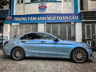 Dán Đổi Màu Xe Mercedes C300 Bạc