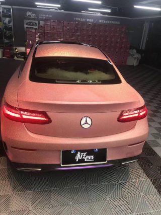 Dan-Doi-Mau-Xe-Mercedes-Hong-Cam-Anh-Nhu-4