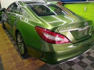 Dan-Doi-Mau-Xe-Mercedes-Xanh-La-2