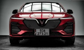 Dán Đổi Màu Xe Vinfast Lux A Đỏ Đô