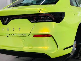 Dán Đổi Màu Xe Vinfast Lux A Vàng Chanh