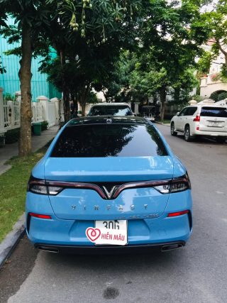 Dán-Đổi-Màu-Xe-Vinfast-Lux-A-Xanh-Dương-2