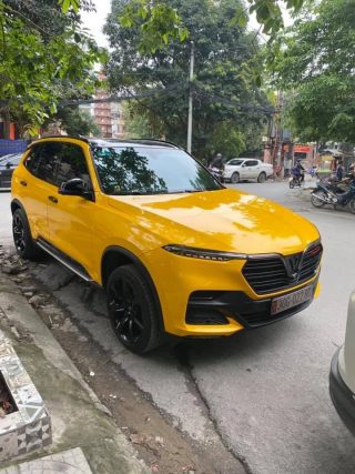 Dán Đổi Màu Xe Vinfast Lux SA Vàng (1)