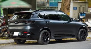 Dán-Đổi-Màu-Xe-Vinfast-President-Đen-Lì-2