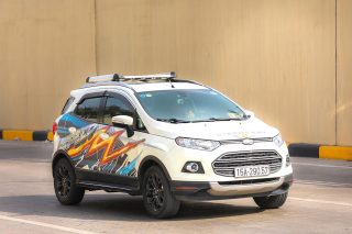 tem xe ecosport