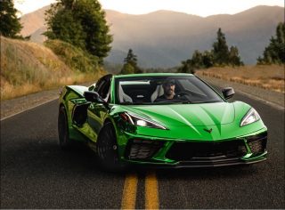 Dán Đổi Màu Xe Chevrolet Corvette C8 R Xanh Lá