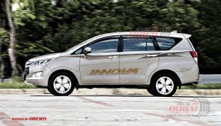 Tem Xe Toyota Innova 082305